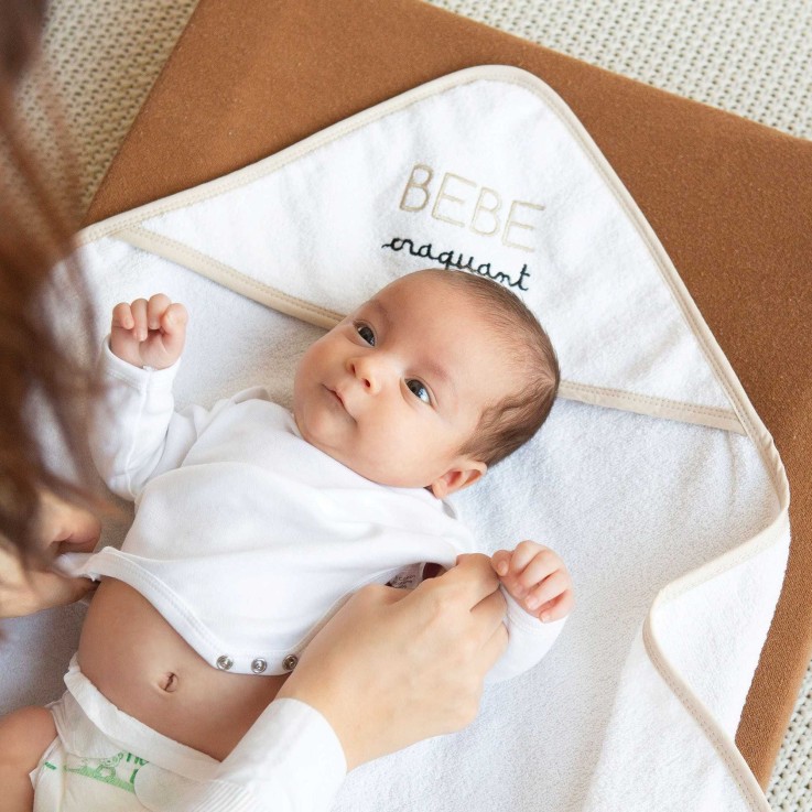 Sortie de bain bébé en éponge 70x70 cm