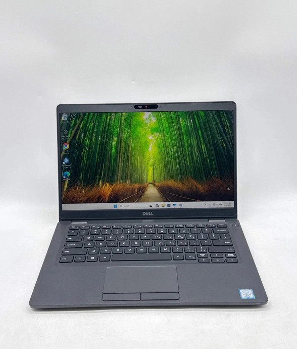 Dell Latitude 5300...