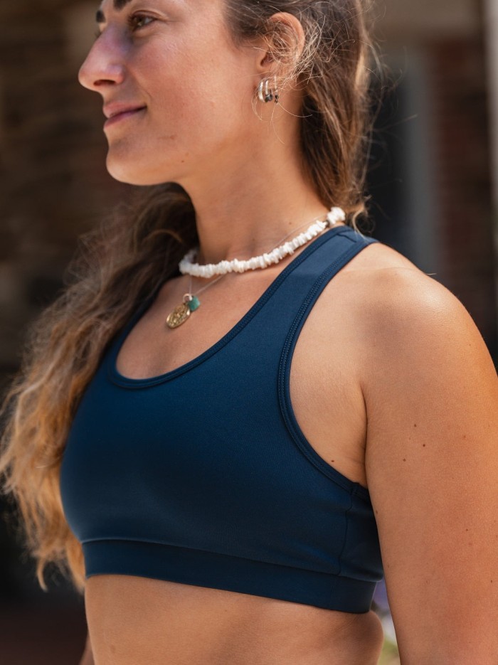 Brassière Yoga Mésange Minuit Bleu en Fibres Recyclées
