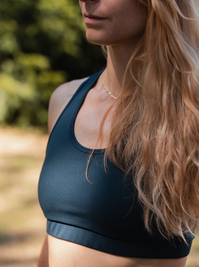 Brassière Yoga Mésange Minuit Bleu en Fibres Recyclées
