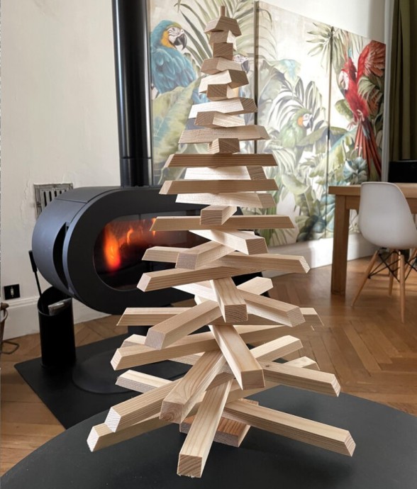 Petit sapin en bois (50cm)...