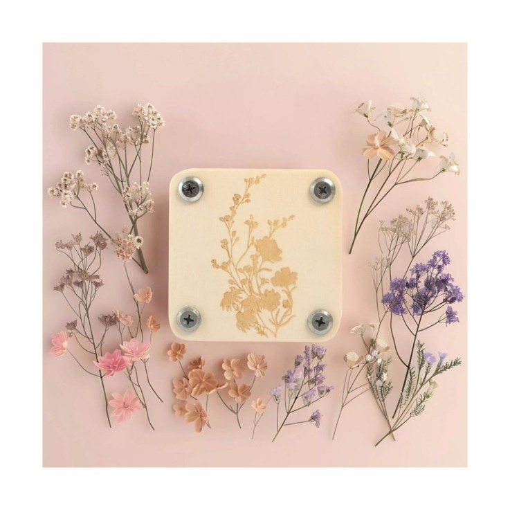 Presse-fleurs de poche - 8 x 8 cm - cartons et papiers intercalaires inclus
