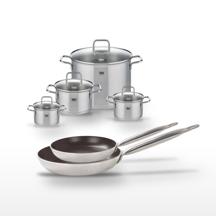 Batterie de cuisine Bistro Line en aluminium et inox - 14 à 32 cm - noire