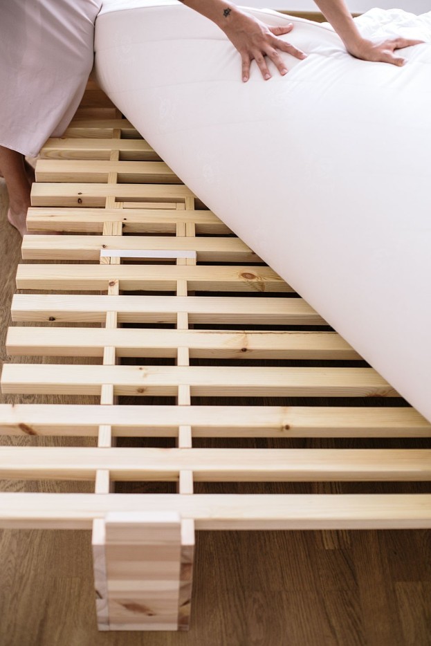 Lit extensible en bois massif