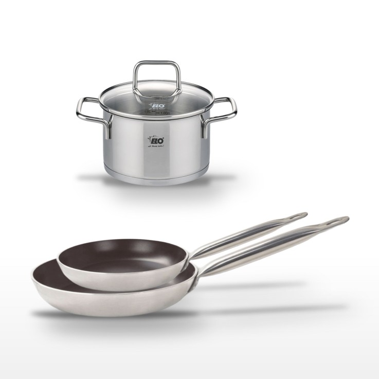 Batterie de cuisine en aluminium et inox - 28, 32 et 16 cm