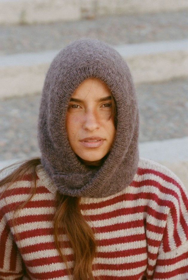 Cagoule Marguerite Prune en Mohair