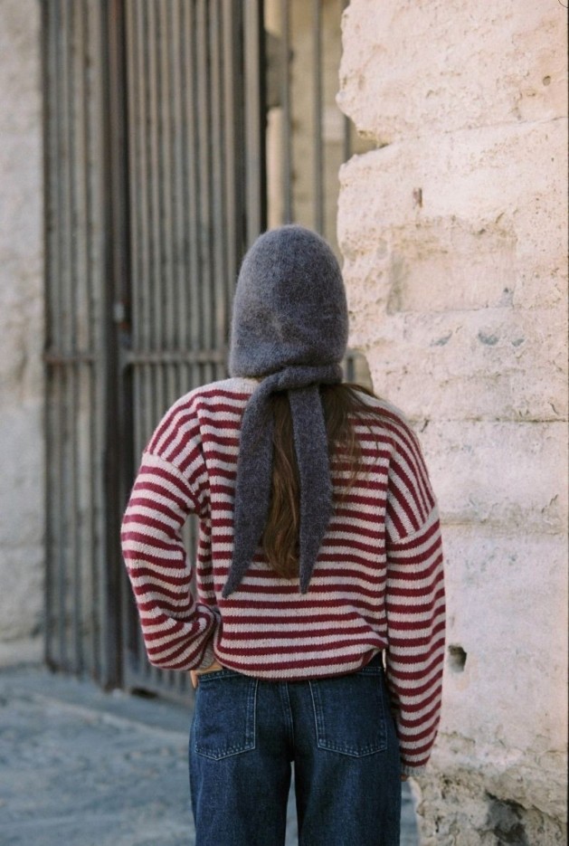 Cagoule Marguerite Prune en Mohair