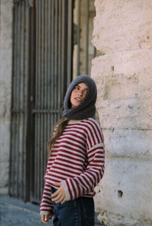 Cagoule Marguerite Prune en Mohair