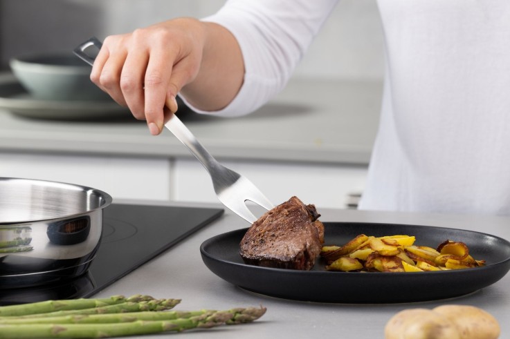Fourchette à viande en inox - 2 piques - 32,5 cm