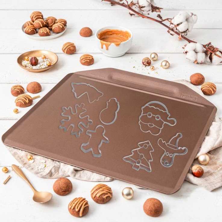 Plaque de cuisson avec 7 emporte-pièces de Noël en inox - dorée