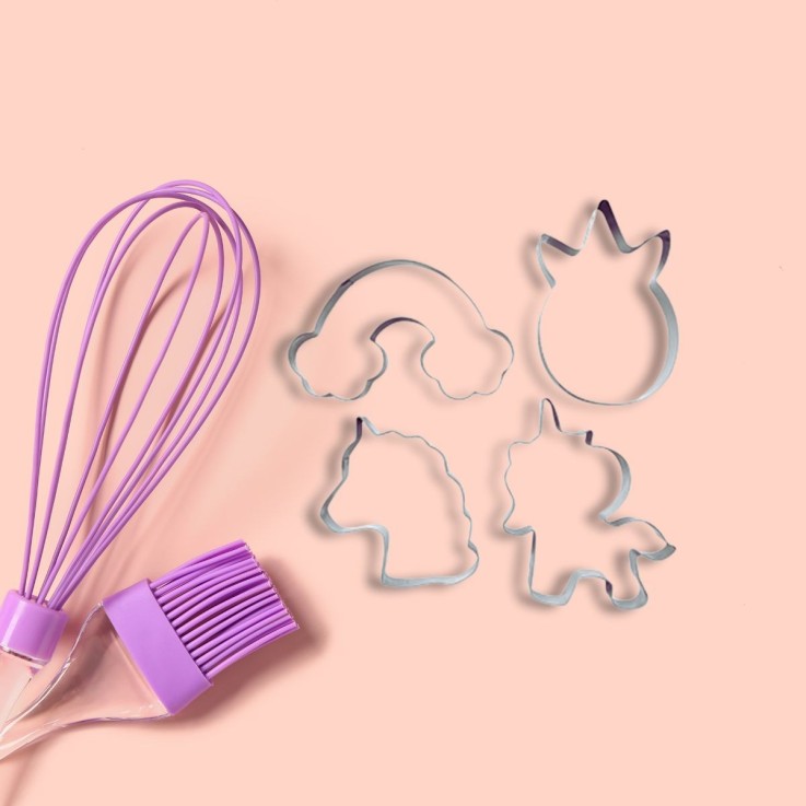 Lot de 4 emporte-pièces licorne et arc-en-ciel en inox - hauteur 2 cm