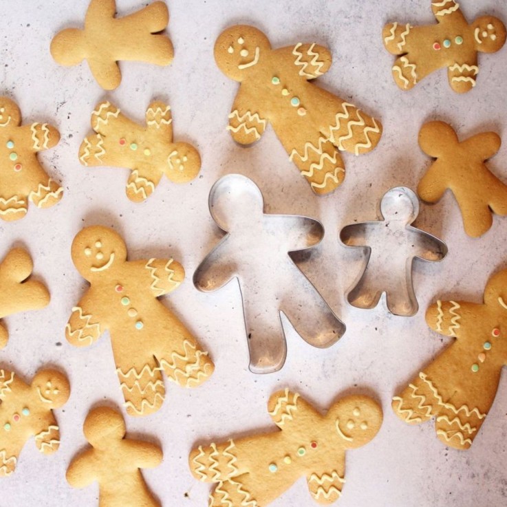 Emporte-pièces en inox - lot de 2 - silhouettes de bonhommes en pain d'épices