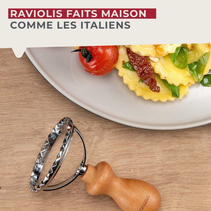 Emporte-pièce à raviolis Pizza & Pasta en inox et bois certifié FSC - 6,5 cm