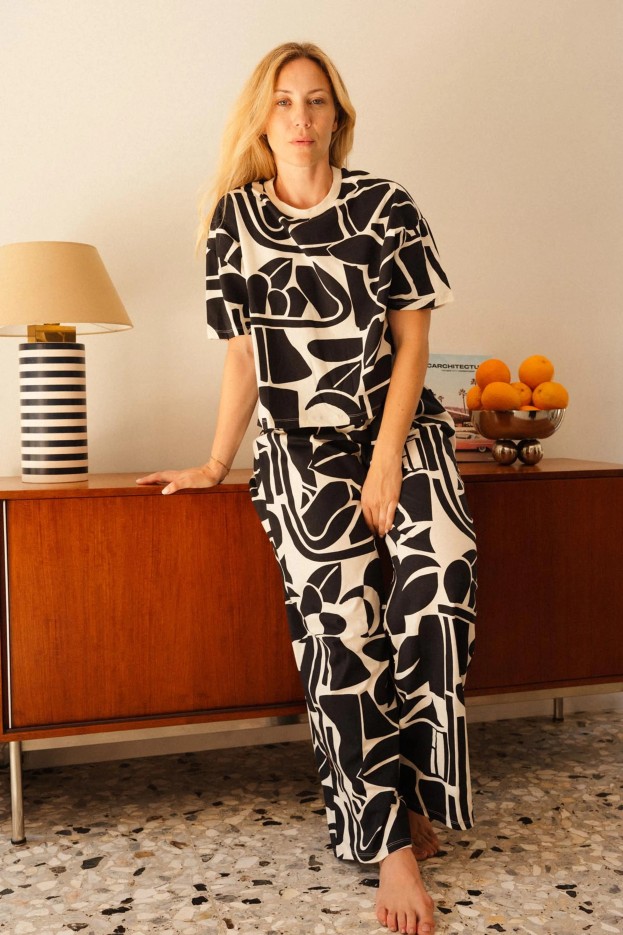 Pyjama long Palmeraie - tee-shirt oversize - imprimé graphique de palmiers noirs et écrus - coton biologique