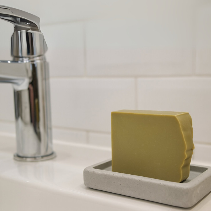 Savon solide bio 3-en-1 à l’olive et au laurier, 100 g