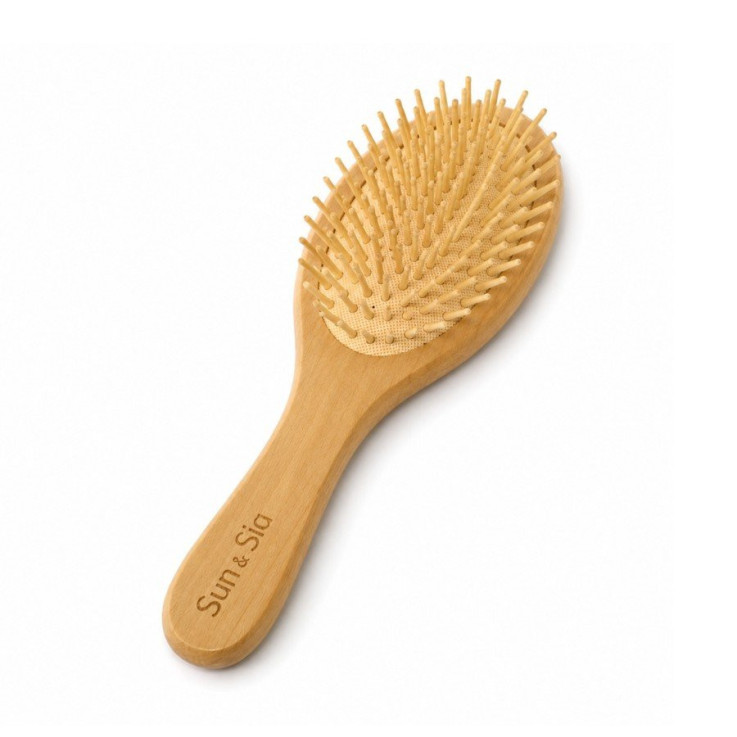 Brosse à cheveux en bois avec 109 picots massants