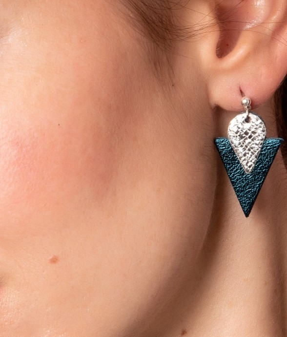 Clous d'oreilles TRIANGLE...