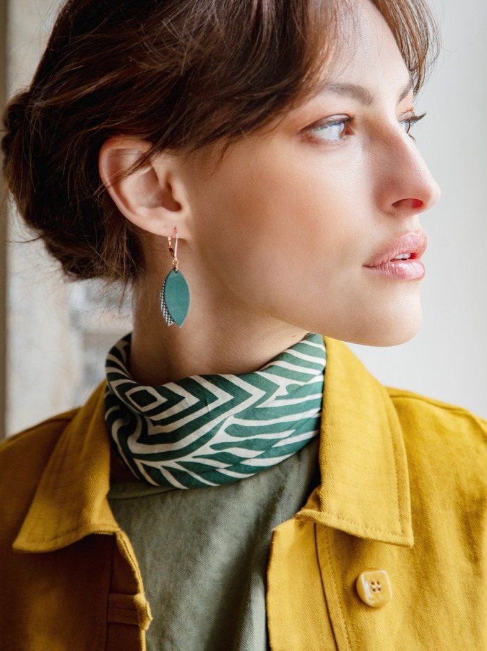 Boucles d'oreilles MINI PETALE Vert de gris
