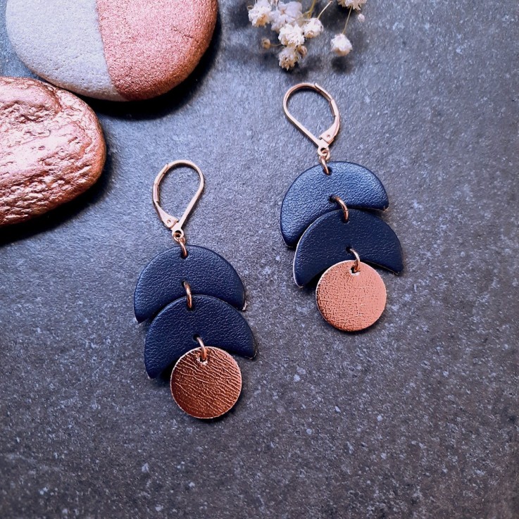 Boucles d'oreilles en cuir CALDER Marine