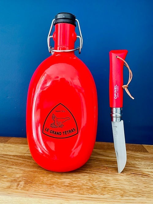 Le Pack Baroudeur une Gourde Concave Rouge et un Opinel