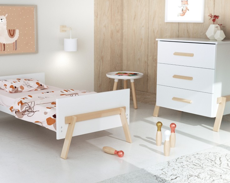 Chambre bébé lit, commode à langer et armoire