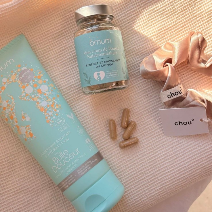 Coffret Cadeau Cheveux Omum & Chou² : 1 Chouchou satin offert + 1 Shampoing Douceur + 1 Complément Pousse