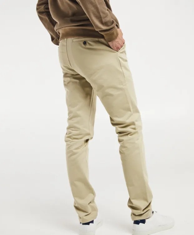 Chino Leon