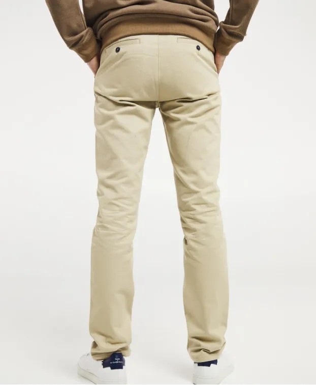 Chino Leon