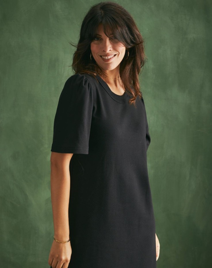 Robe Elisabeth Coton Bio