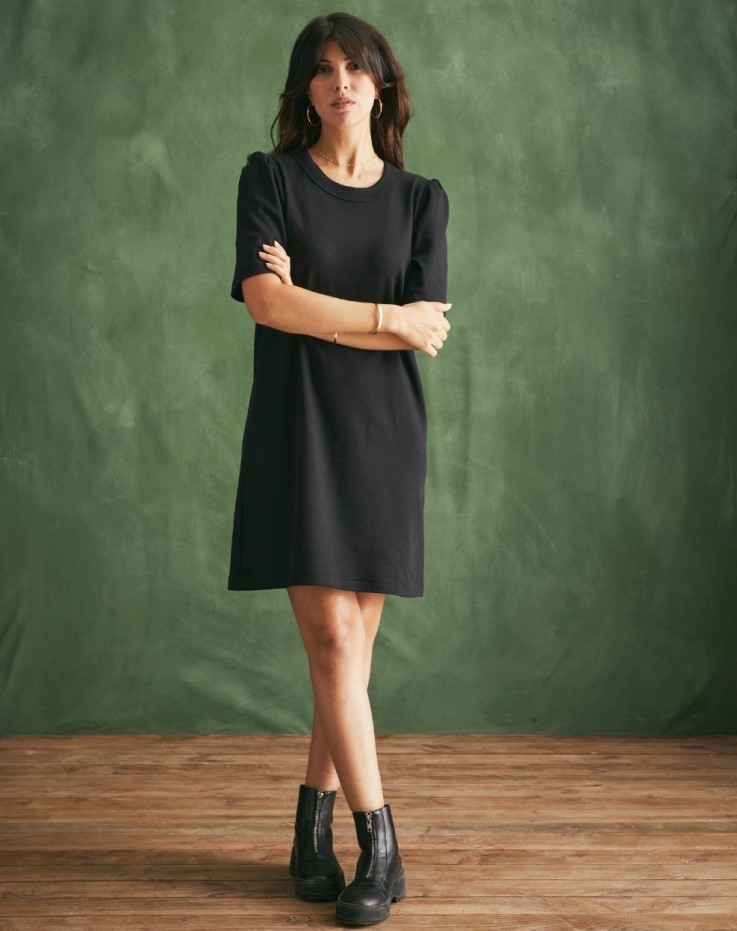 Robe Elisabeth Coton Bio