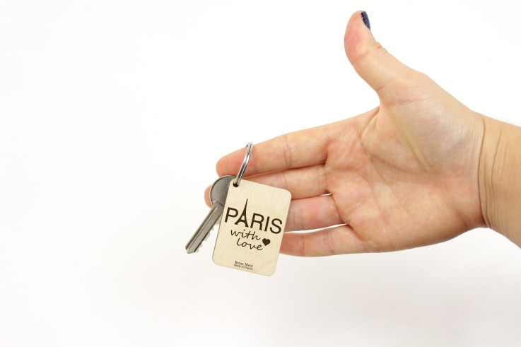 Porte-clés Paris with Love en bois