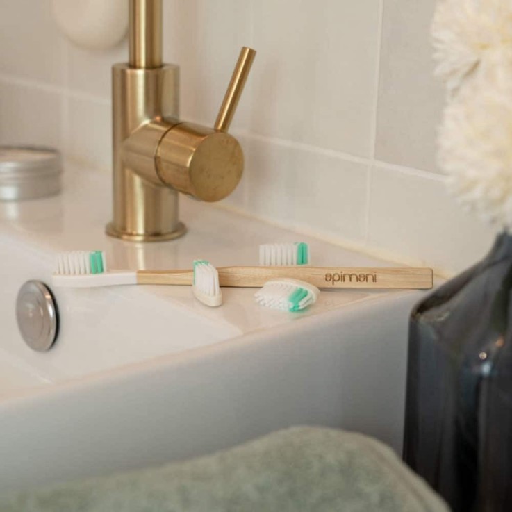 Pack 1 an extra-souple d'une brosse à dents rechargeable en bois