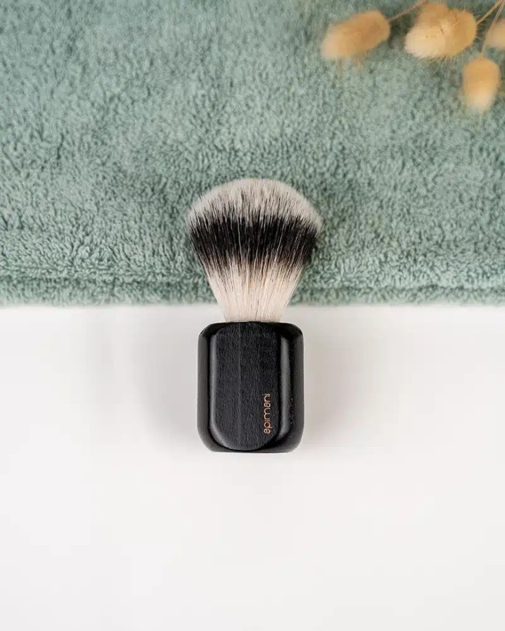 Blaireau de rasage en bois de hêtre