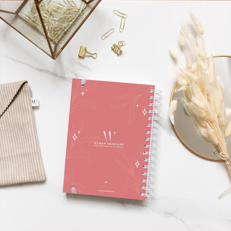 Agenda Journalier Septembre 2025 - Août 2026 Warrior Pink