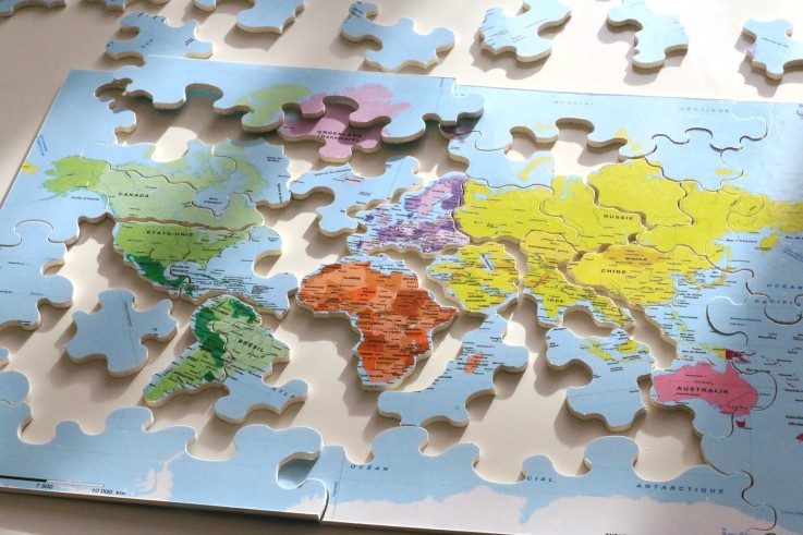 Puzzle en bois 50 pièces Carte du monde