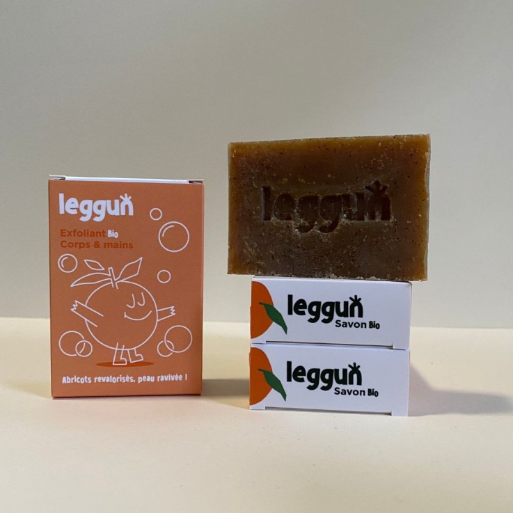 Savon exfoliant à l'abricot biscornu bio