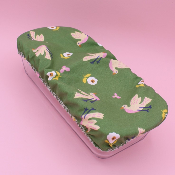 Charlotte couvre plat cake en coton enduit