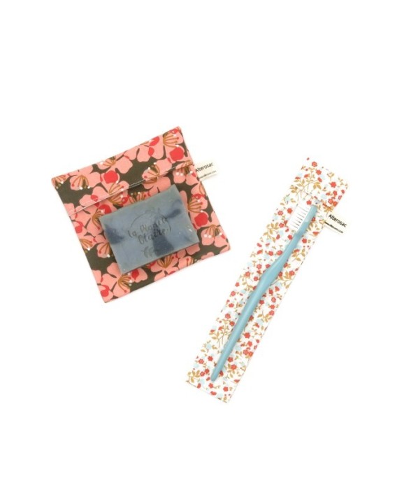 Kit voyage - pochette à...
