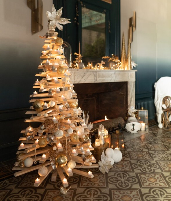 Sapin en bois taille médium...