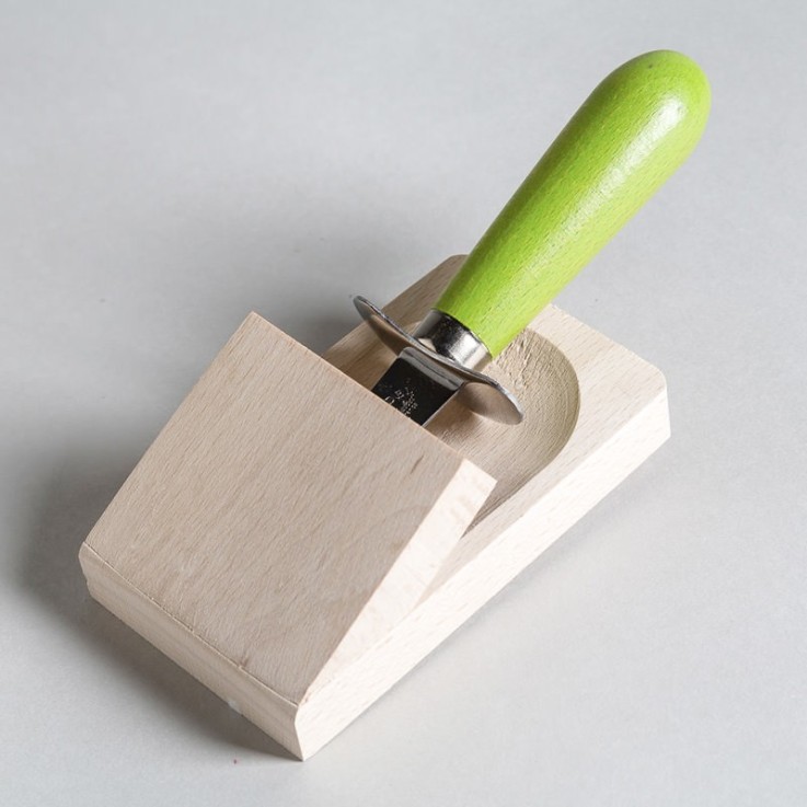 Couteau à huître en bois teinté avec cale en inox