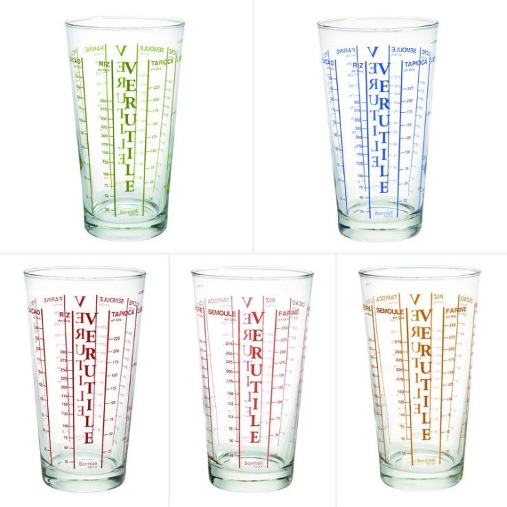 Verre doseur Verutile (1 modèle aléatoire)