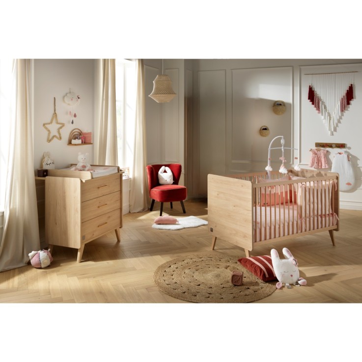 Chambre bébé Arty : Lit évolutif et Commode à langer en bois