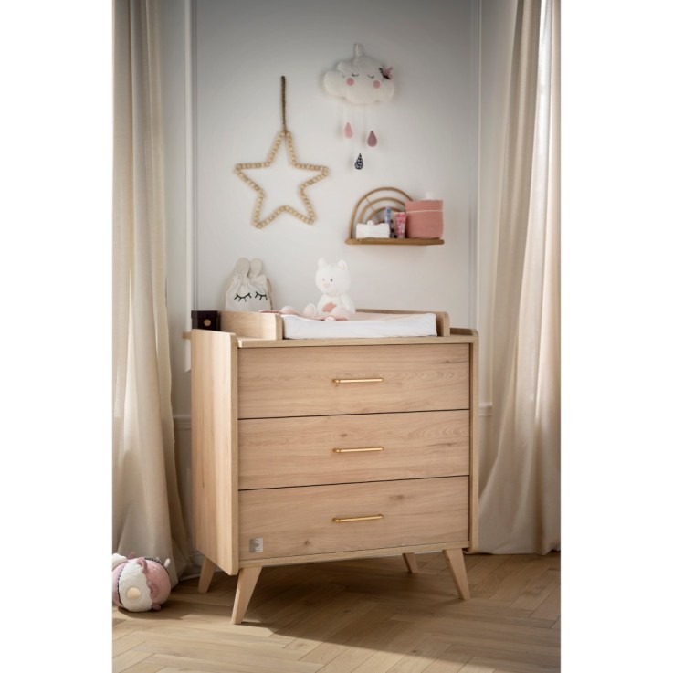 Chambre bébé Arty : Lit évolutif et Commode à langer en bois