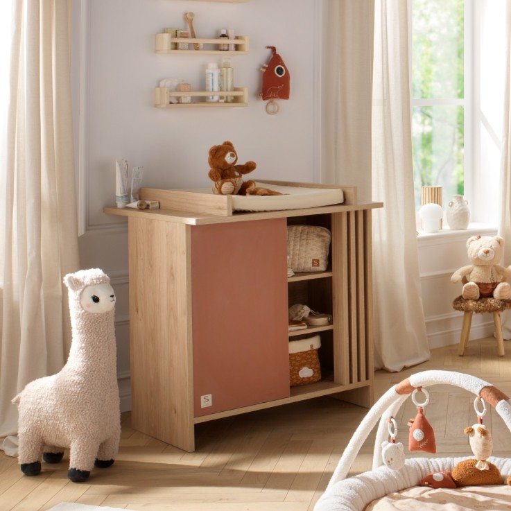 Chambre bébé évolutive Tokyo, Lit évolutif et Commode à langer claustra - Chêne suave