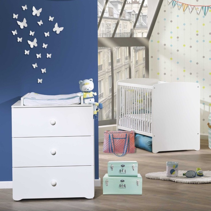 Chambre complète bébé avec lit et commode à langer