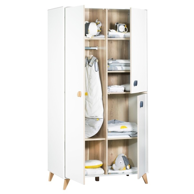 Armoire bébé 3 portes en bois