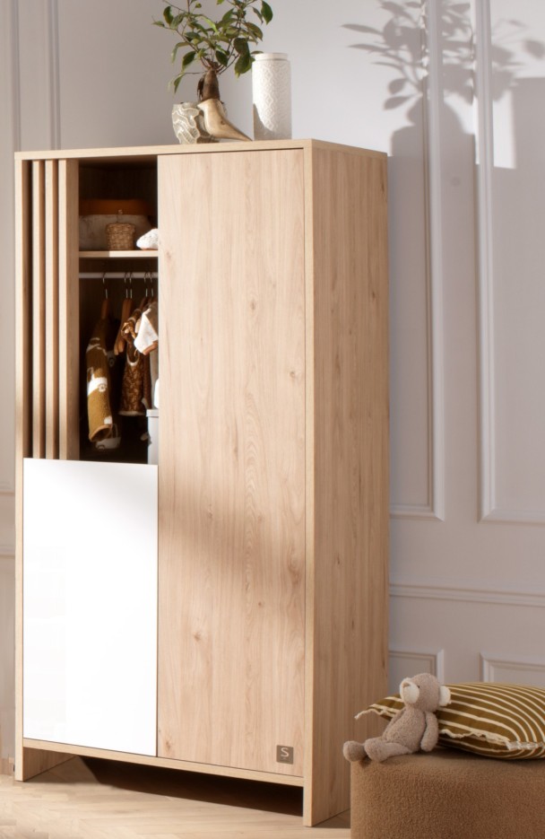 Armoire 2 portes et 1 niche avec claustra en bois