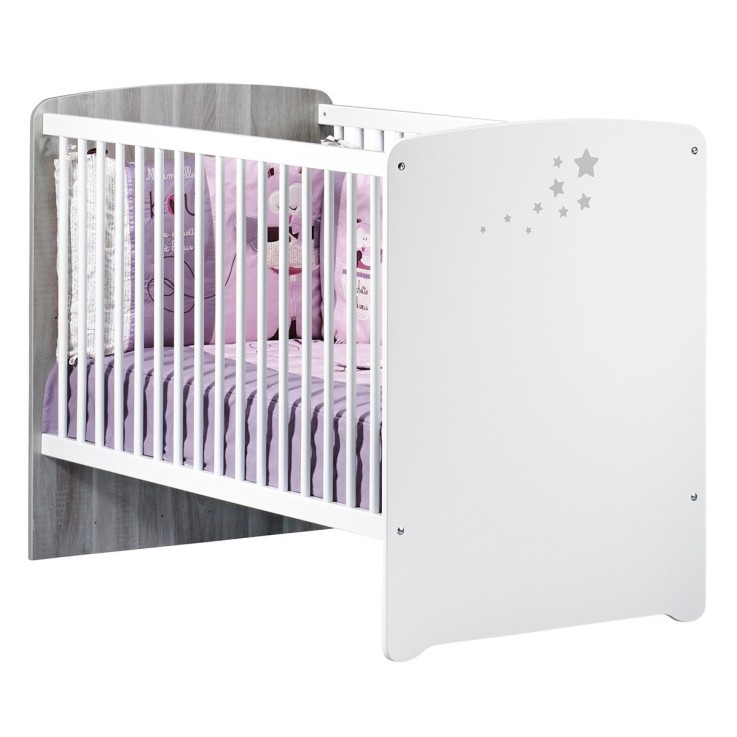 Lit bébé à barreaux en bois