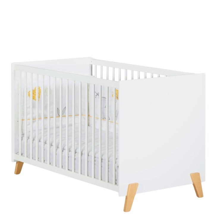 Lit bébé sur pieds en bois