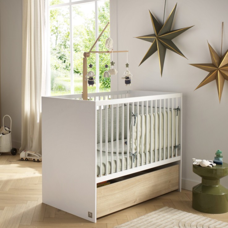 Lit bébé 120x60 à barreaux avec têtes en panneaux